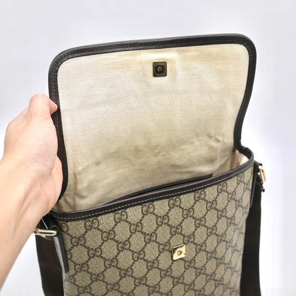 🍓GUCCI GG Supreme PVC Messenger Bag - Picture 8 of 13